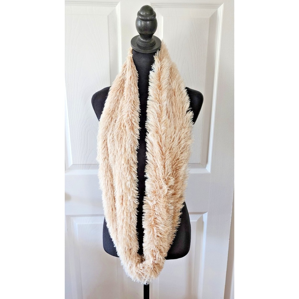 Gold Medal International Beige Faux Fur Infinity Scarf Neck Warmer - Picture 5 of 9